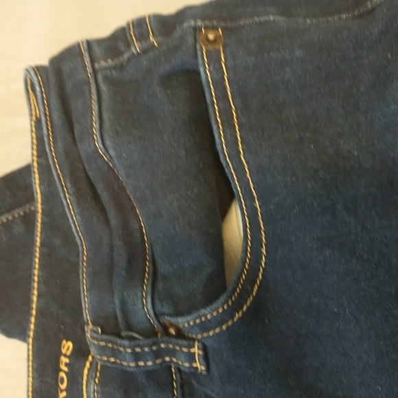 Michael kors dark wash Izzy skinny jeans - Picture 8 of 11